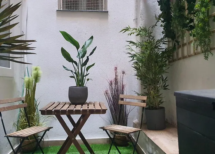 Rentadore Atocha Suites