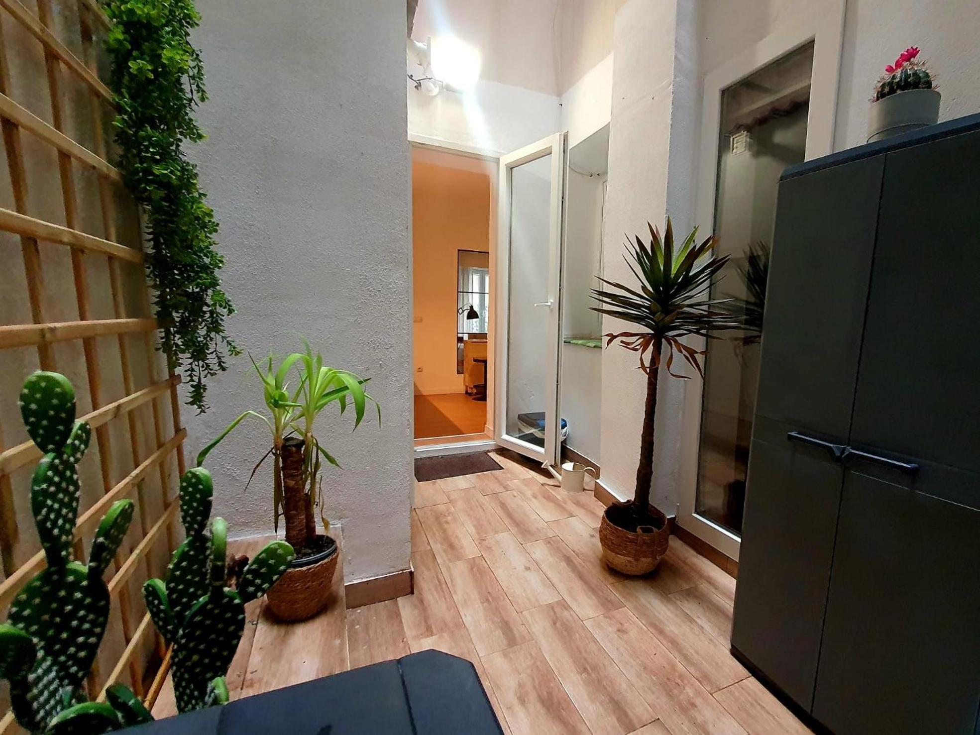 Apartament Rentadore Atocha Madryt